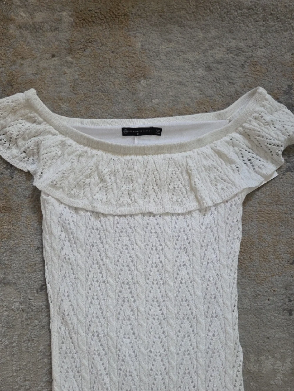 Fashion to Figure White Off-Shoulder Crochet Boho Maxi Dress‎